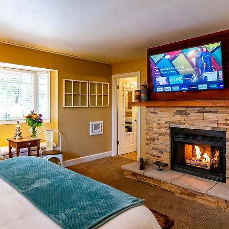 J Patrick Inn Cambria Extérieur photo