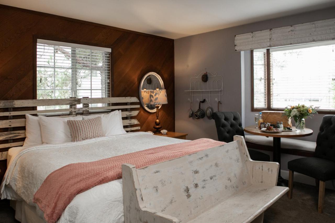 J Patrick Inn Cambria Extérieur photo