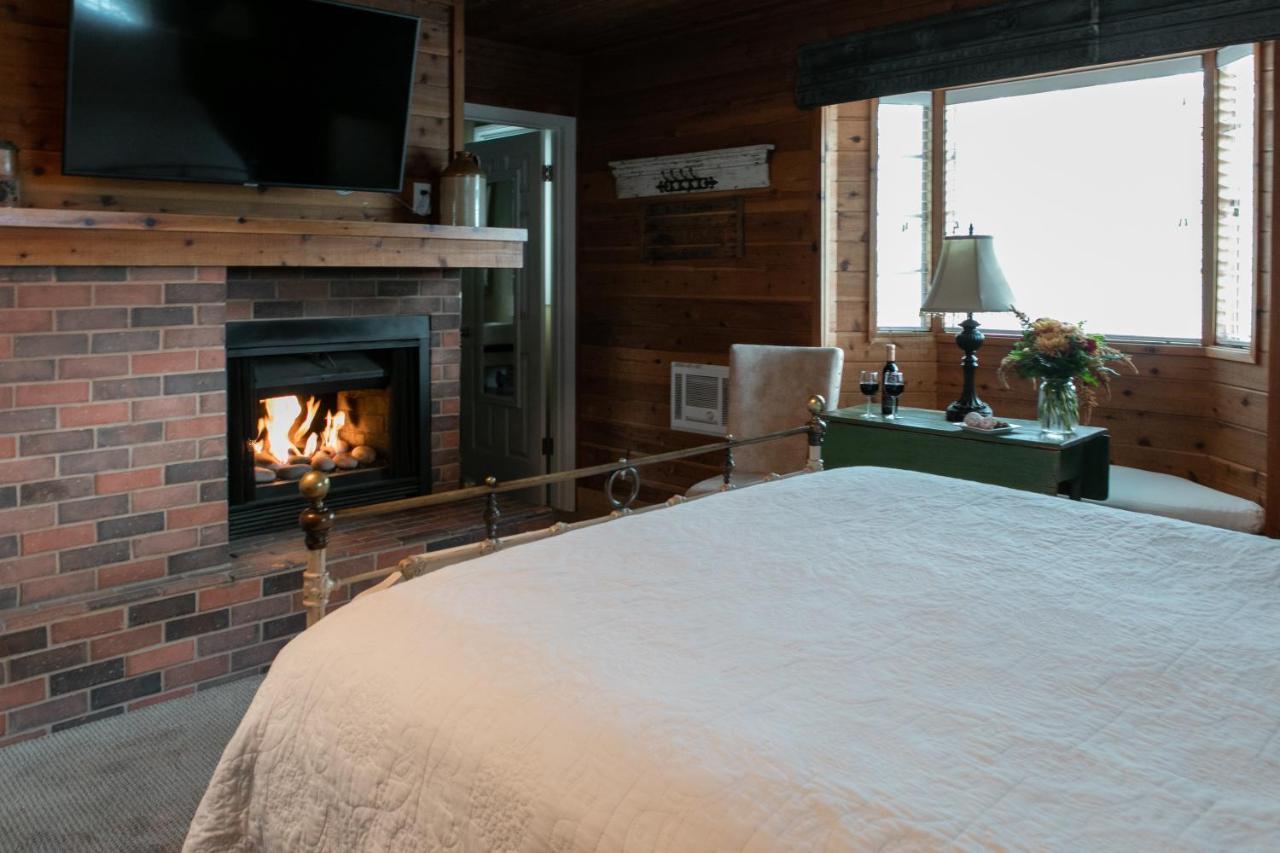 J Patrick Inn Cambria Extérieur photo
