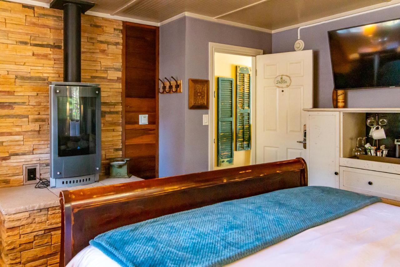 J Patrick Inn Cambria Extérieur photo