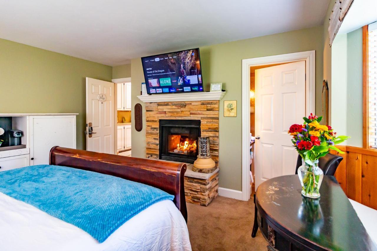 J Patrick Inn Cambria Extérieur photo