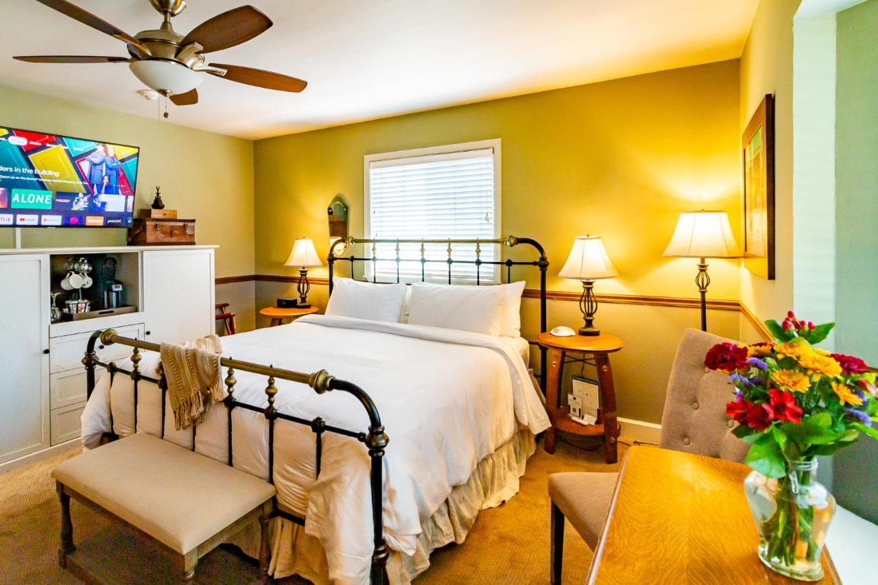 J Patrick Inn Cambria Extérieur photo