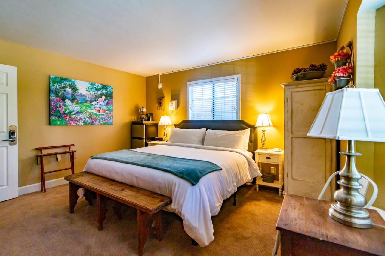J Patrick Inn Cambria Extérieur photo