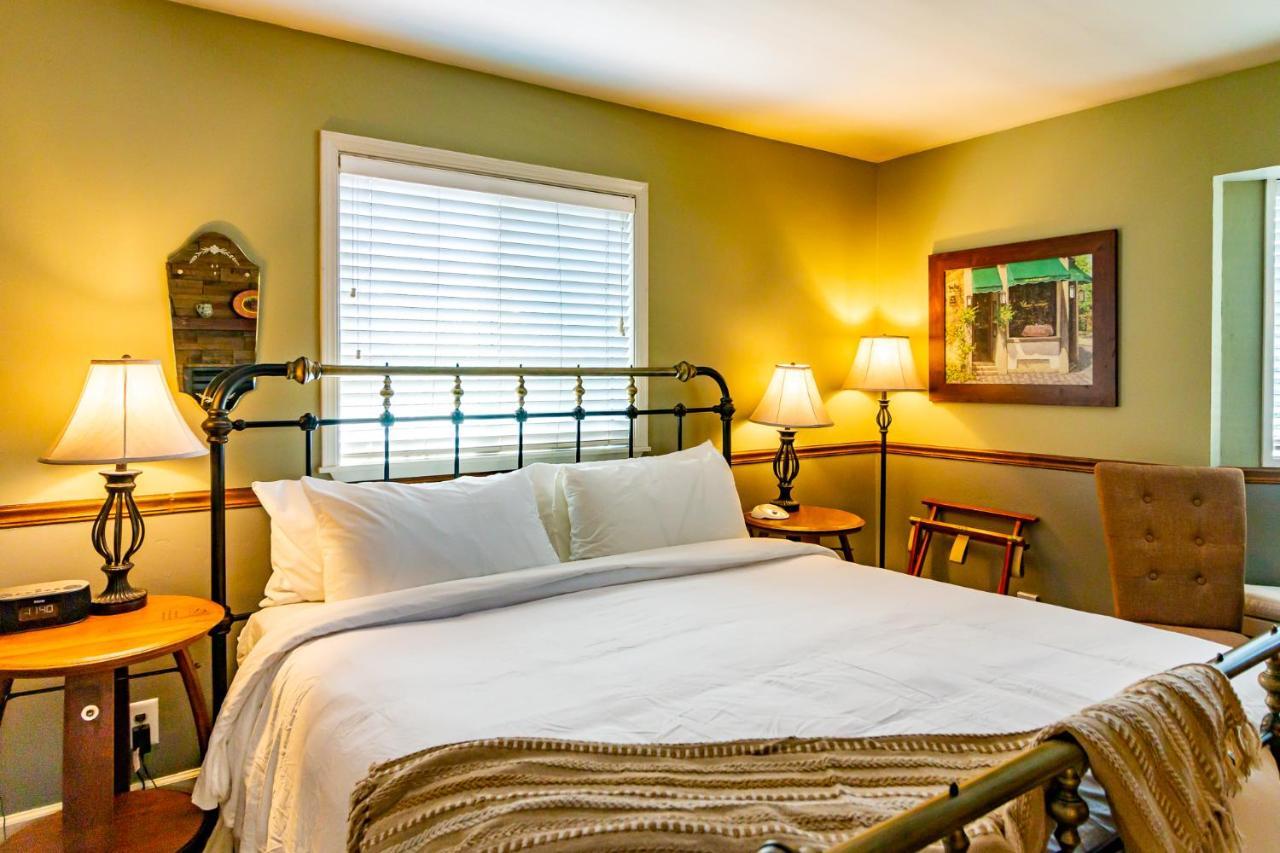 J Patrick Inn Cambria Extérieur photo