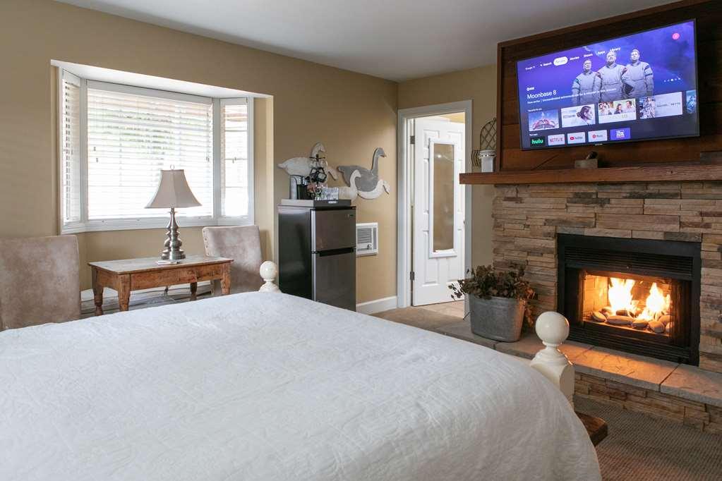 J Patrick Inn Cambria Chambre photo