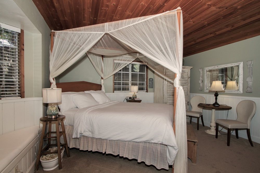 J Patrick Inn Cambria Extérieur photo